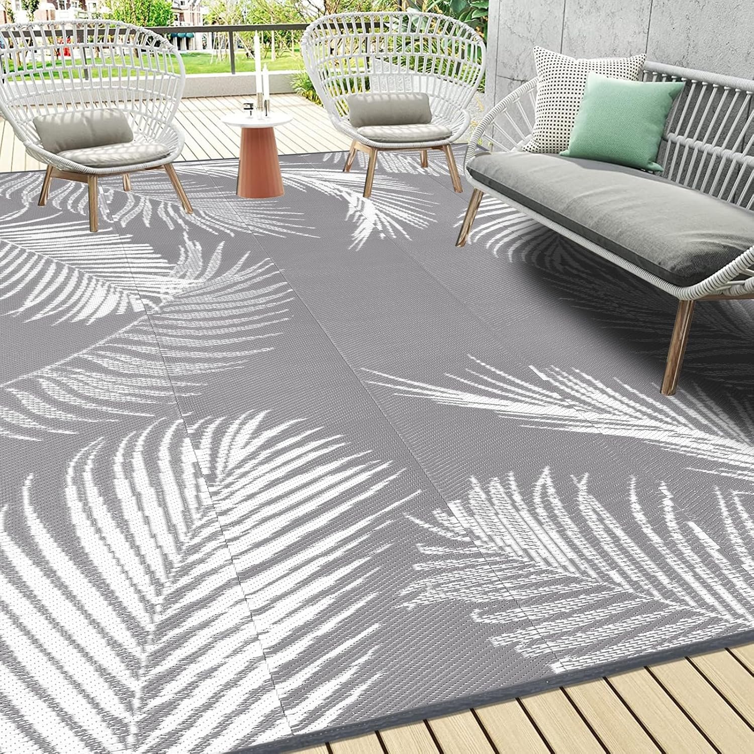 Reversible Waterproof Patio Rug (Leaf Grey)